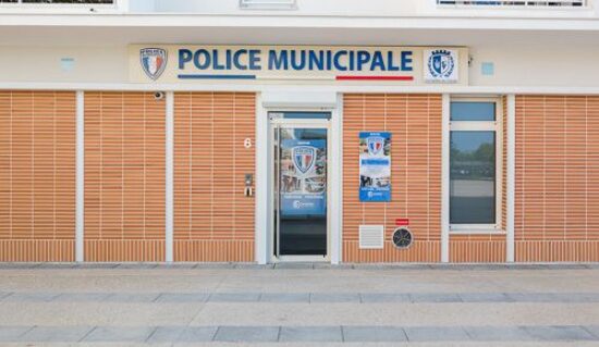 Devanture du poste de police municipale de Cormeilles